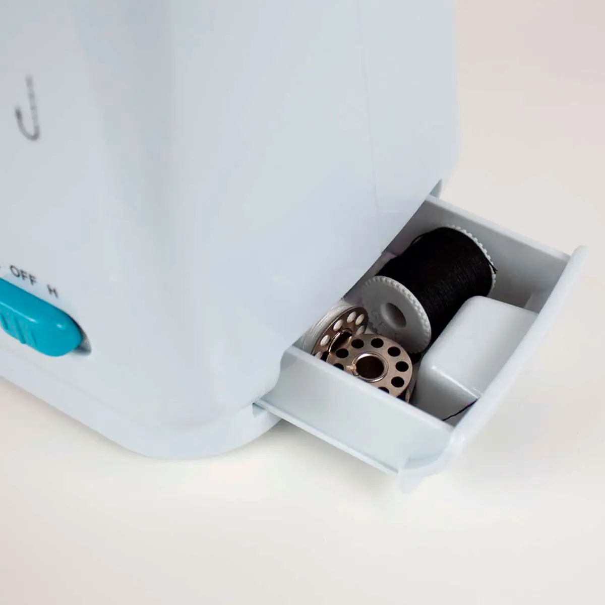 Máquina de Coser Portátil Azul | P110 - Imagen 9
