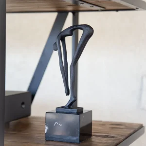 Escultura Mujer Enraizada 9x8x25 cm